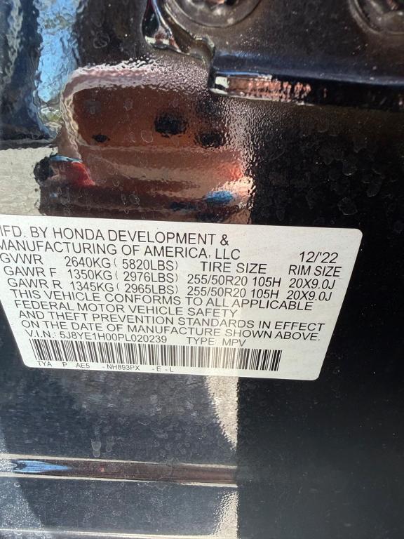 used 2023 Acura MDX car, priced at $36,995