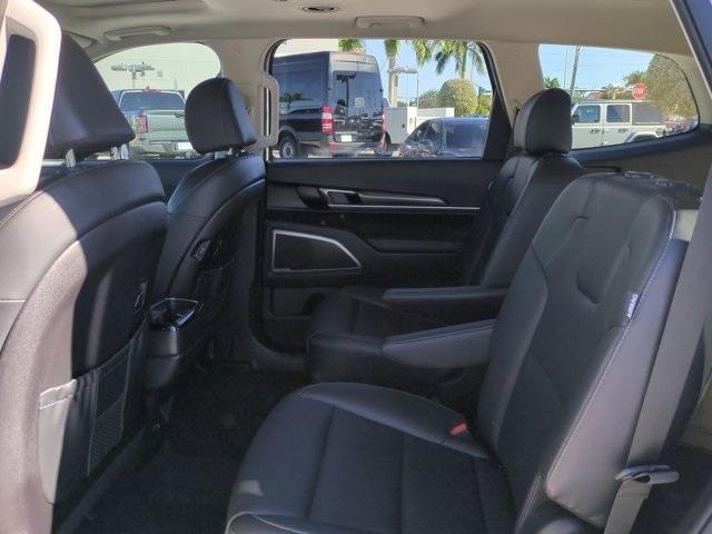 used 2025 Kia Telluride car, priced at $37,339