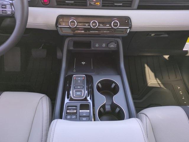 new 2026 Honda Pilot car, priced at $45,602