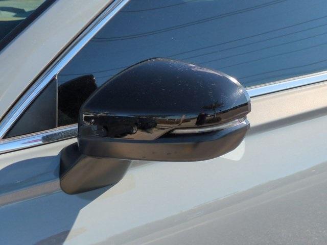 used 2025 Honda CR-V Hybrid car, priced at $34,995