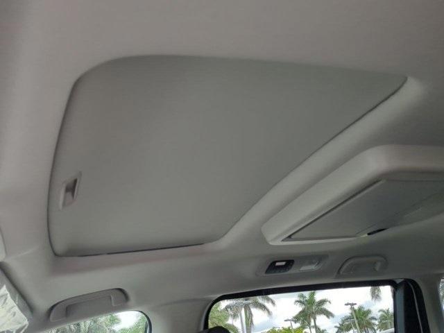 new 2026 Honda Odyssey car, priced at $50,516