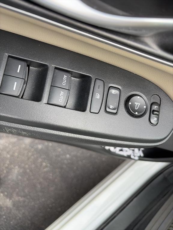 used 2017 Honda CR-V car, priced at $16,995