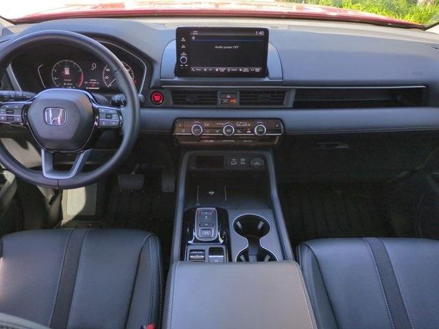 used 2025 Honda Pilot car, priced at $43,995