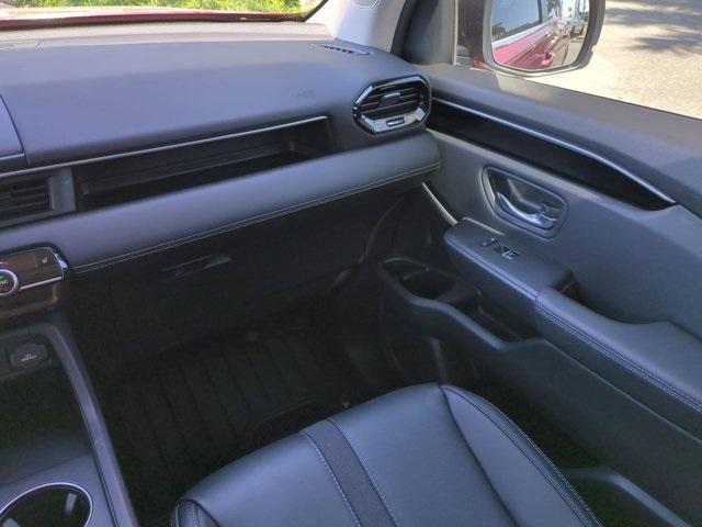 used 2025 Honda Pilot car, priced at $43,995