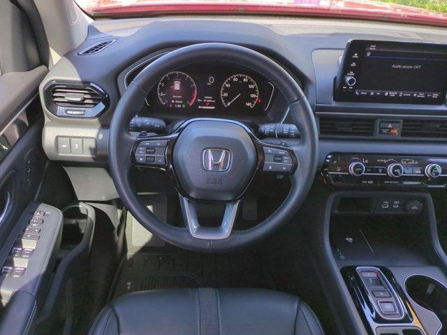 used 2025 Honda Pilot car, priced at $43,995