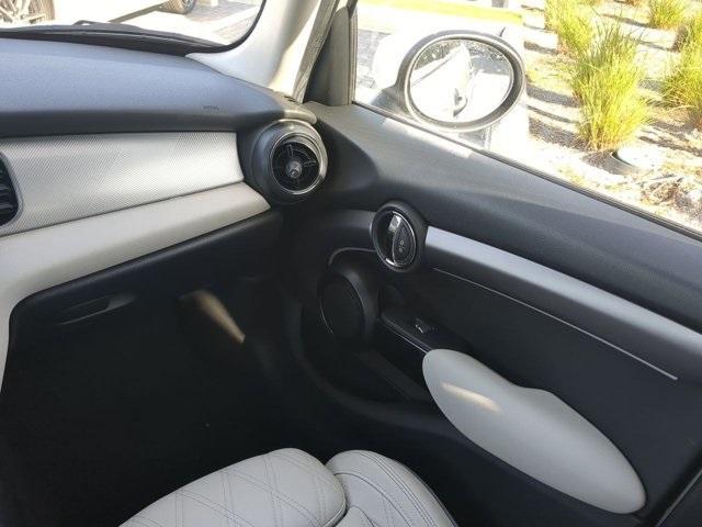 used 2022 MINI Hardtop car, priced at $21,500