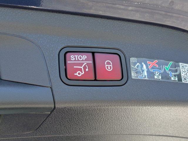 used 2022 Mercedes-Benz GLE 450 car, priced at $49,991