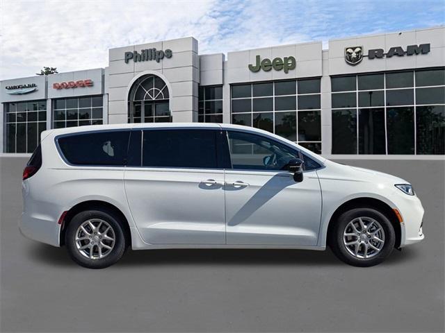 new 2026 Chrysler Pacifica car, priced at $43,435