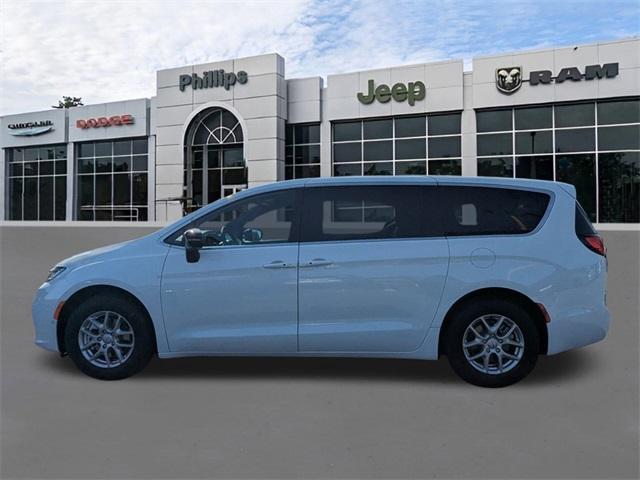 new 2026 Chrysler Pacifica car, priced at $42,670