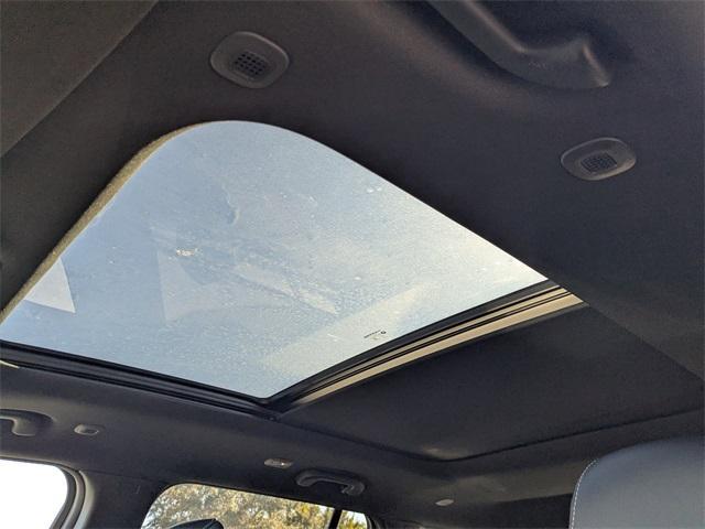 new 2025 Jeep Grand Cherokee car, priced at $49,128