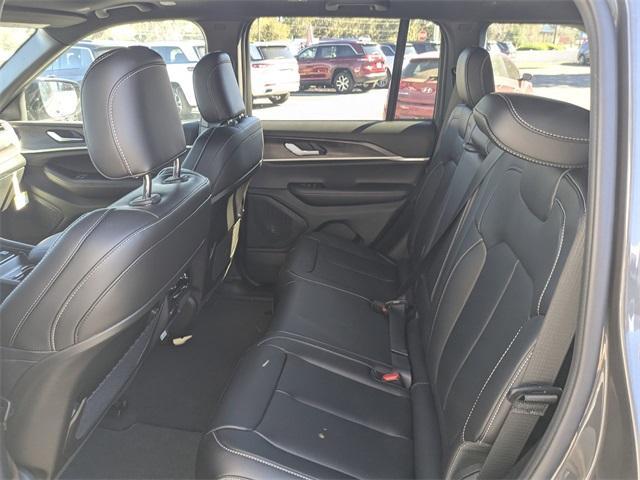 new 2025 Jeep Grand Cherokee car, priced at $49,128