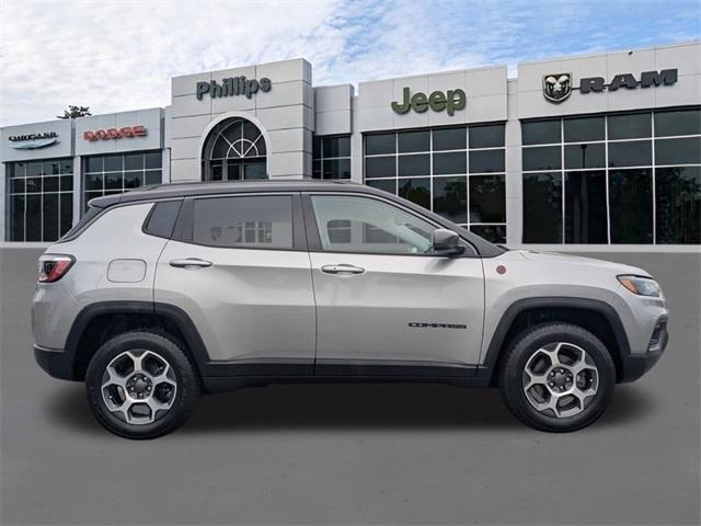 used 2022 Jeep Compass car, priced at $23,999