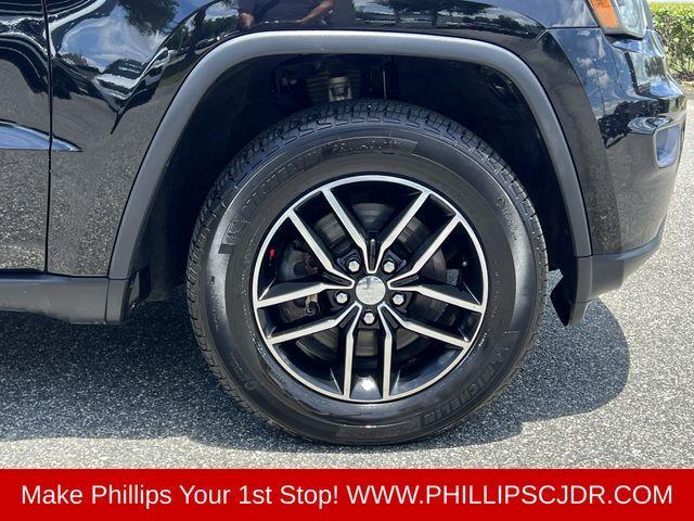 used 2018 Jeep Grand Cherokee car, priced at $15,999