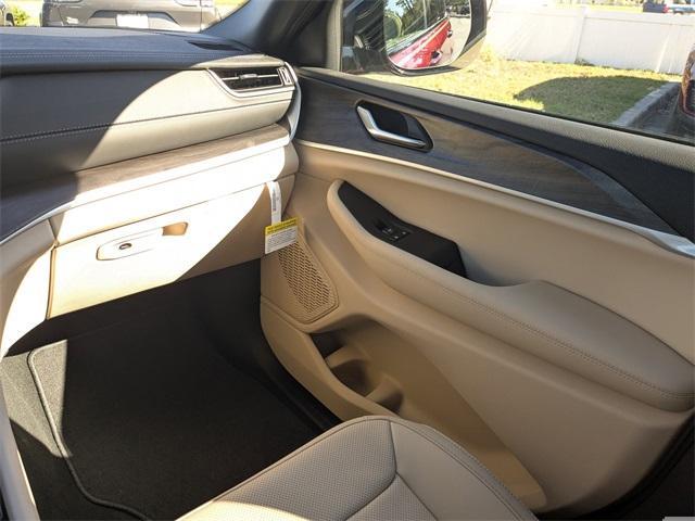 new 2025 Jeep Grand Cherokee car, priced at $46,435