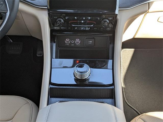 new 2025 Jeep Grand Cherokee car, priced at $46,435