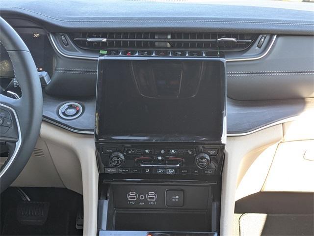 new 2025 Jeep Grand Cherokee car, priced at $46,435