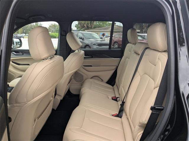 new 2025 Jeep Grand Cherokee car, priced at $41,157