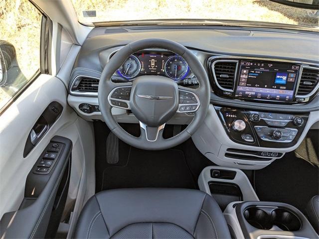used 2024 Chrysler Pacifica car, priced at $34,999