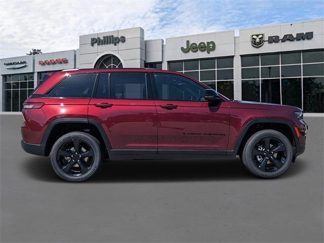 new 2025 Jeep Grand Cherokee car, priced at $40,353