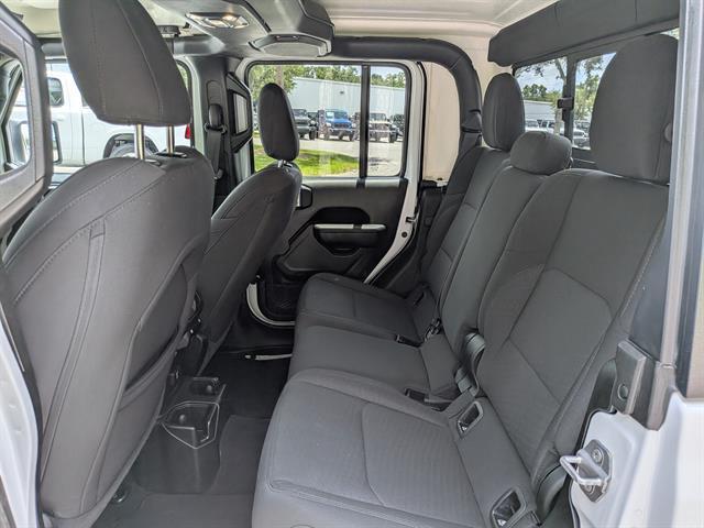 used 2023 Jeep Gladiator car, priced at $33,237