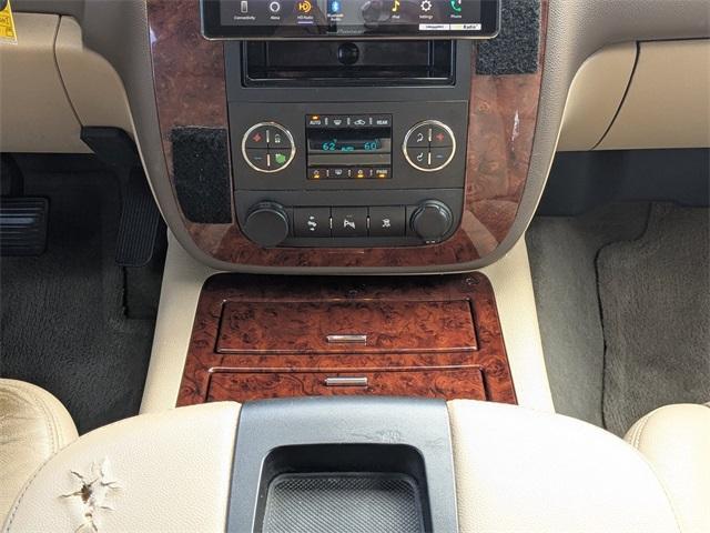 used 2010 Chevrolet Suburban car, priced at $9,999