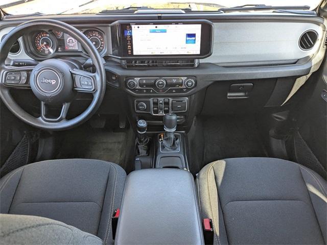 used 2025 Jeep Gladiator car, priced at $38,000