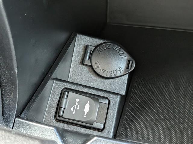 used 2016 Toyota Camry Hybrid car, priced at $14,988