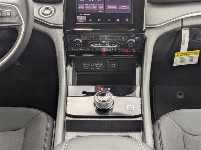 new 2026 Jeep Grand Cherokee car, priced at $42,485