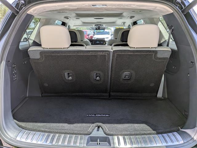 used 2025 Hyundai Palisade car, priced at $42,999