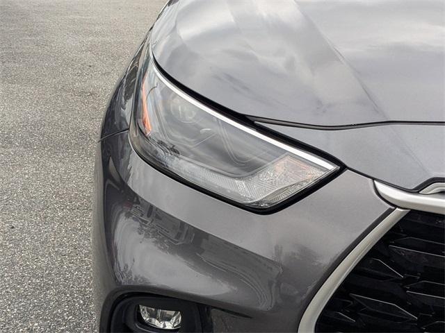 used 2022 Toyota Highlander car, priced at $29,999
