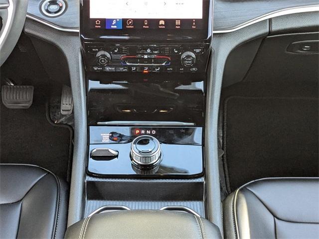 used 2025 Jeep Grand Cherokee car, priced at $39,000