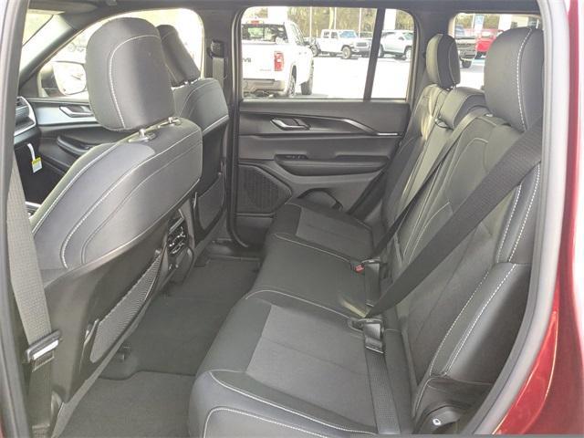 new 2025 Jeep Grand Cherokee car, priced at $36,475