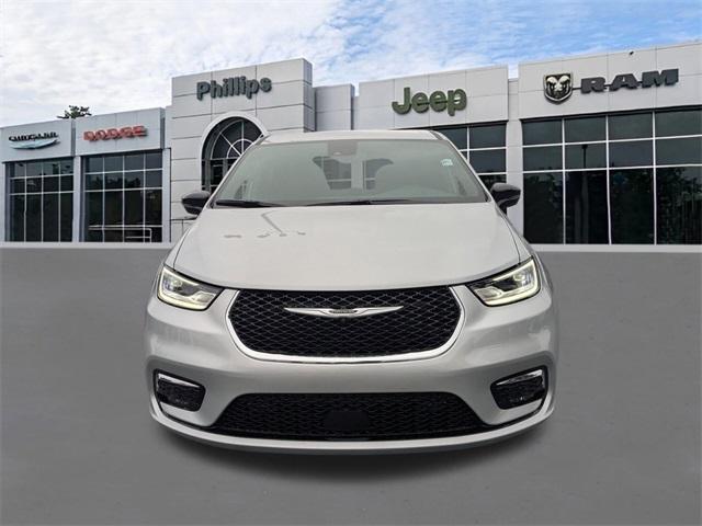 new 2026 Chrysler Pacifica car, priced at $43,740