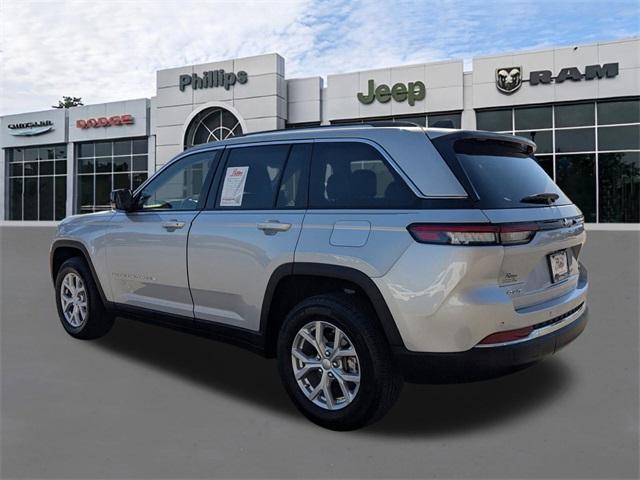used 2023 Jeep Grand Cherokee car, priced at $31,999
