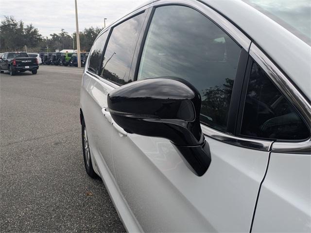 new 2026 Chrysler Pacifica car, priced at $43,935