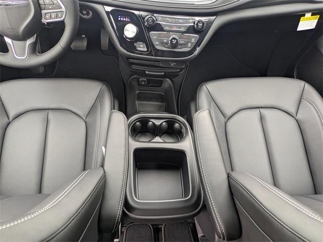 new 2026 Chrysler Pacifica car, priced at $43,935