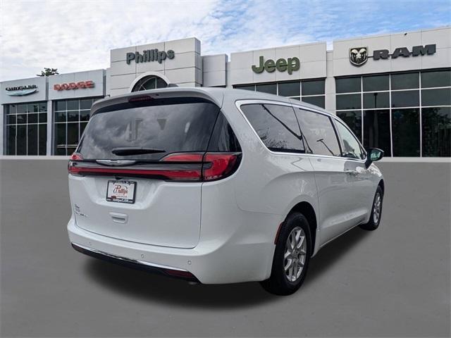 new 2026 Chrysler Pacifica car, priced at $43,935