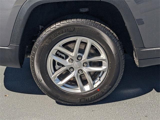 new 2025 Jeep Grand Cherokee L car, priced at $39,711