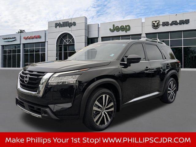 used 2024 Nissan Pathfinder car, priced at $31,000