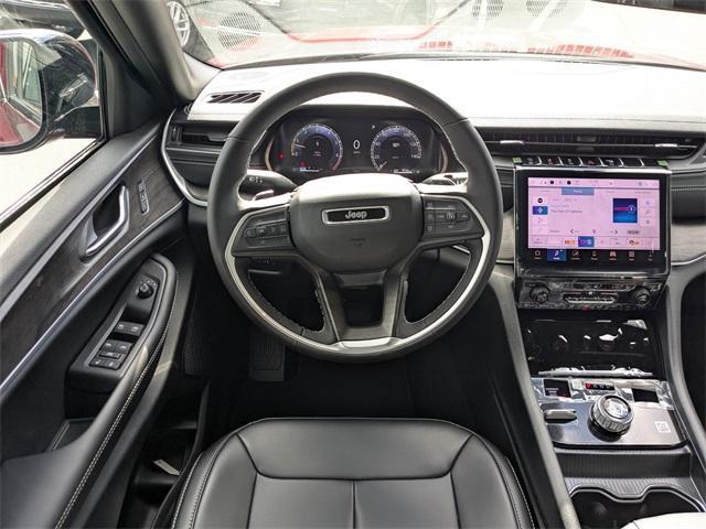 new 2025 Jeep Grand Cherokee car, priced at $49,722