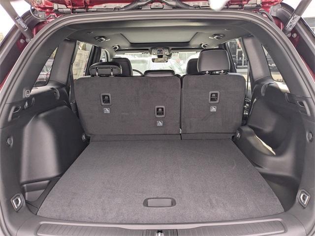 new 2025 Jeep Grand Cherokee car, priced at $49,722