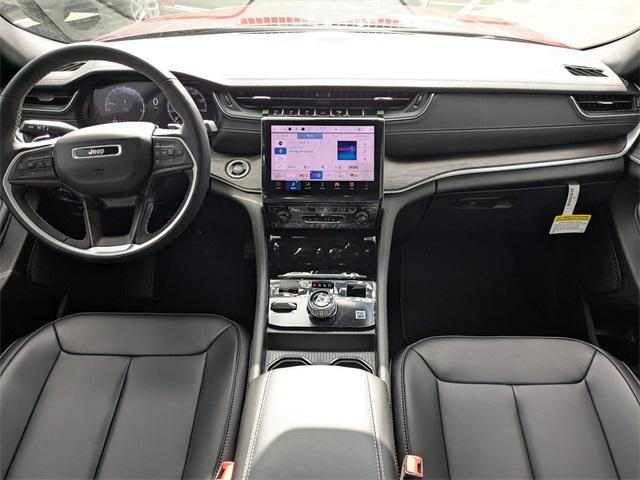 new 2025 Jeep Grand Cherokee car, priced at $49,722