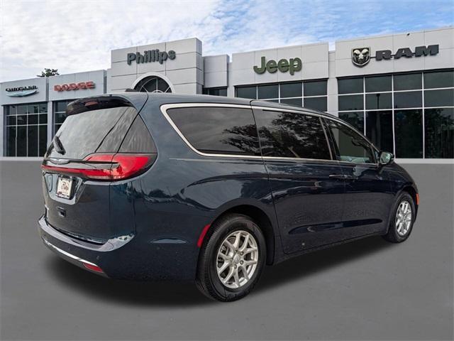 used 2025 Chrysler Pacifica car, priced at $36,999