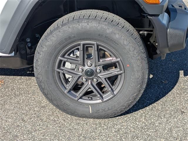 new 2026 Jeep Wrangler car, priced at $41,255