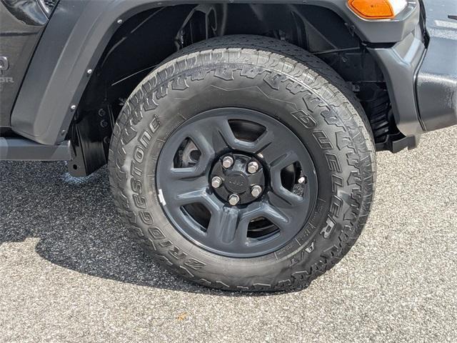 used 2022 Jeep Gladiator car, priced at $25,999