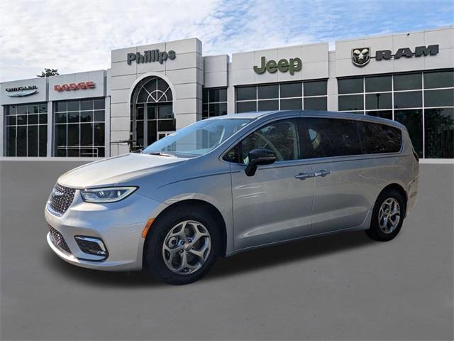 used 2024 Chrysler Pacifica car, priced at $34,999