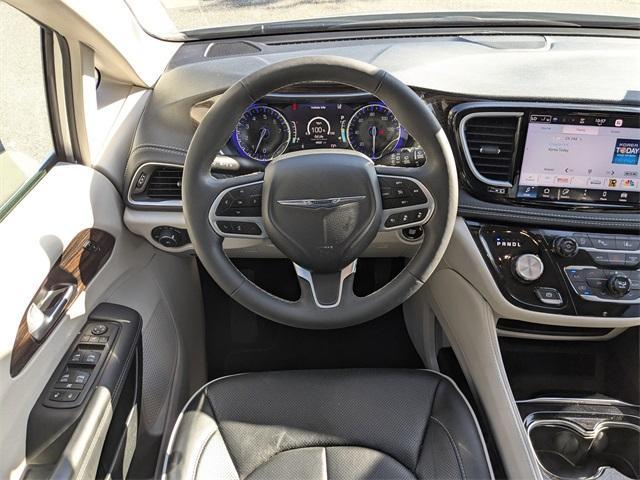 used 2024 Chrysler Pacifica car, priced at $34,999