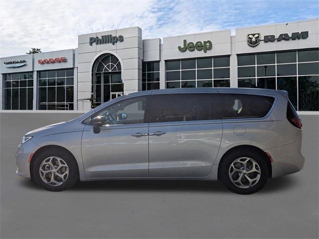 used 2024 Chrysler Pacifica car, priced at $34,999