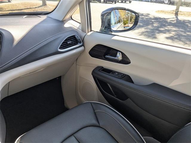 used 2024 Chrysler Pacifica car, priced at $34,999