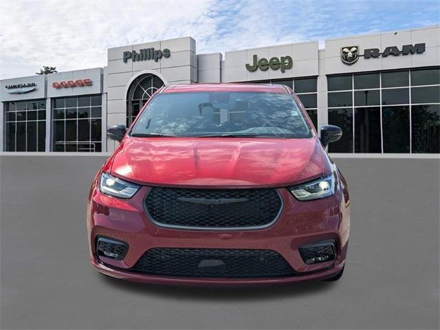 new 2026 Chrysler Pacifica car, priced at $41,269